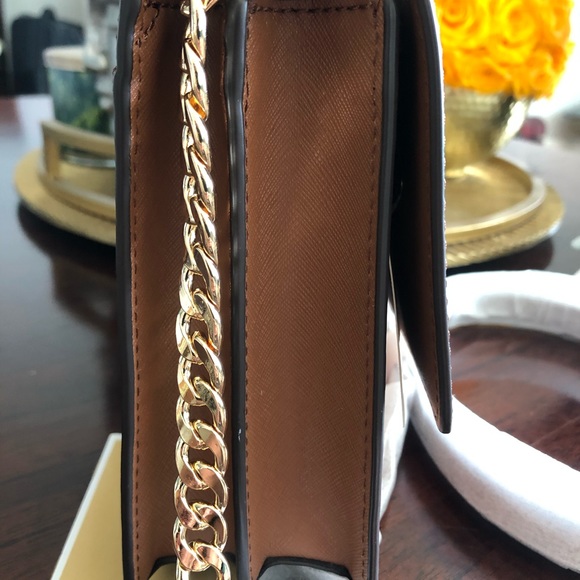 MICHAEL Michael Kors Daniela Crossbody - Picture 5 of 14